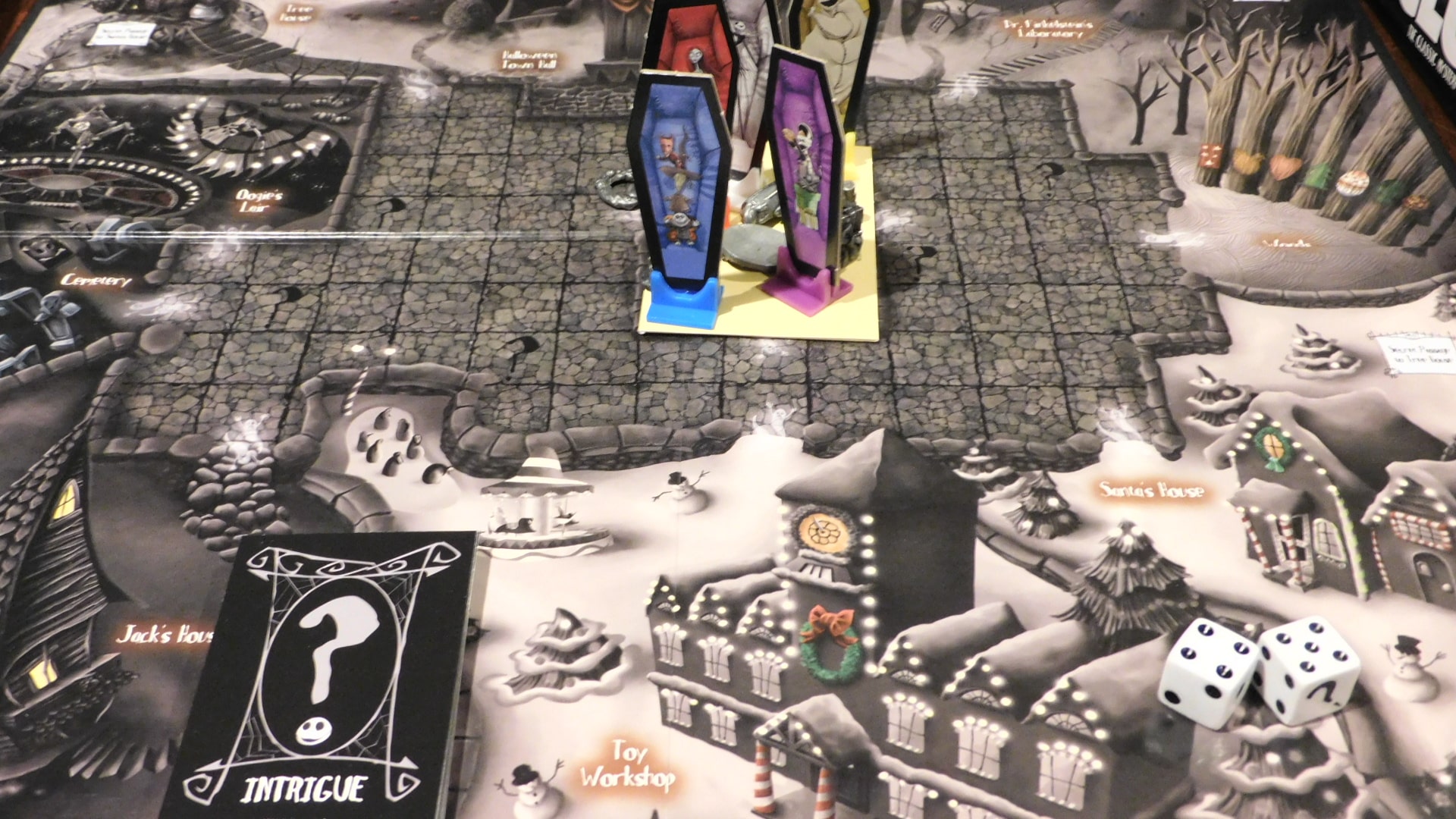 How To Play Clue: Tim Burton's The Nightmare Before Christmas - Board ...