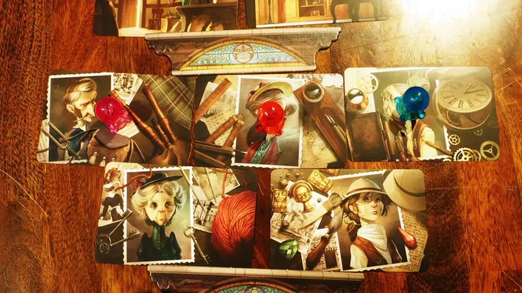 Psychics guessing in Mysterium.